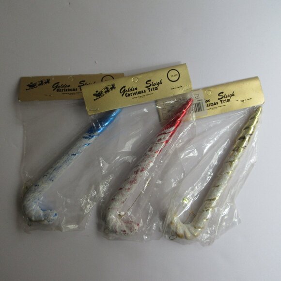 3  Blow Mold 8" Candy Cane Ornaments Red, Blue, Gold Glitter Golden Sleigh NIP - Picture 2 of 13